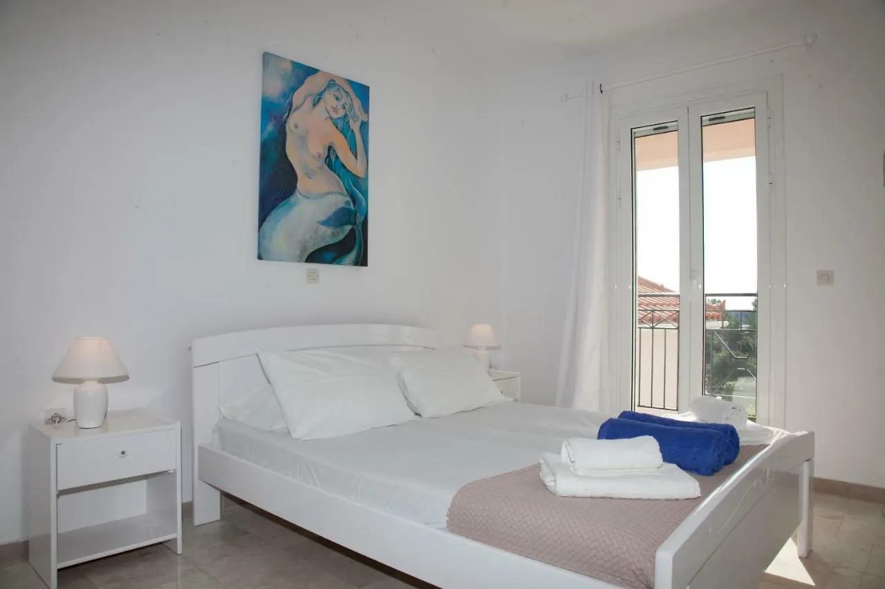Cavaliere Houses Lixouri Greece