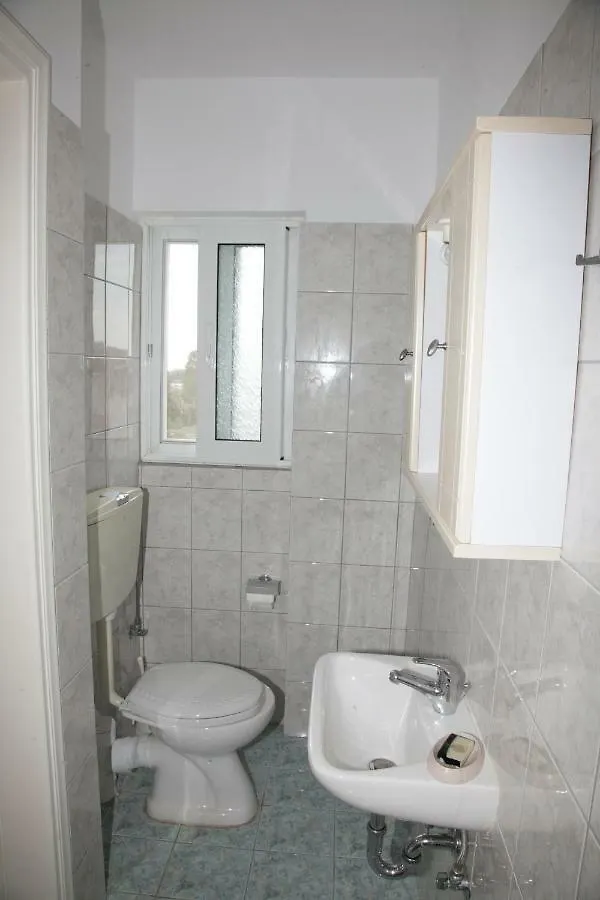 Cavaliere Houses Lixouri
