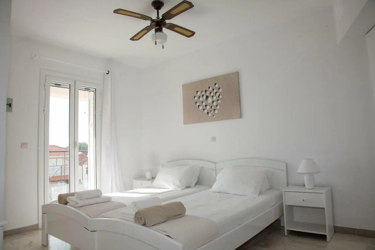Holiday home Cavaliere Houses Lixouri